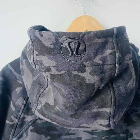 Lululemon Athletica Camo Hoodie - Black and Gray - Picture 3 of 9